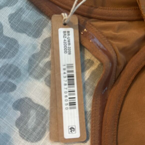 Skims Ultra Mesh Strapless Bra In Bronze 42DDDD - Picture 5 of 7